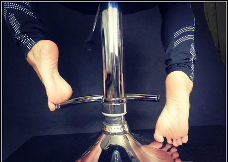 sweetfeetnzfree porn actress photo