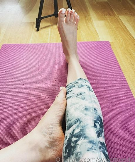 sweettoes4u erotic actress img