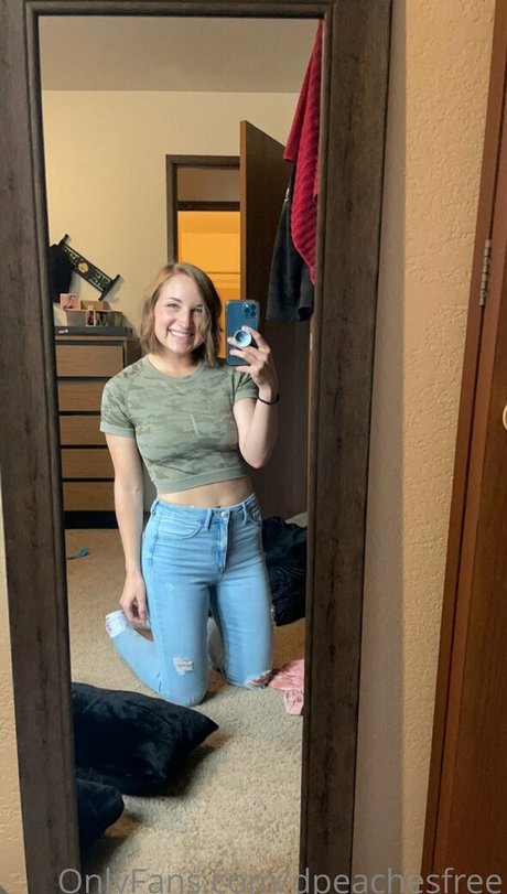 dpeachesfree star photos