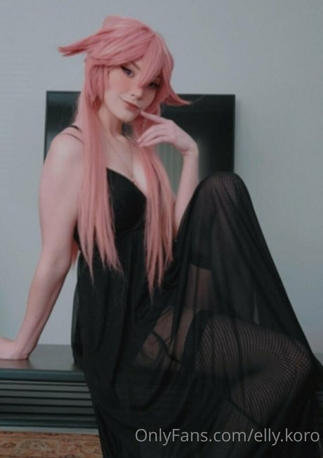 elly koro model sexy photo