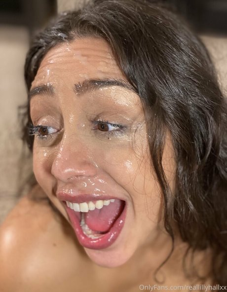 reallillyhallxx beautiful star photos
