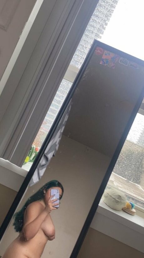 titskiii art star gallery