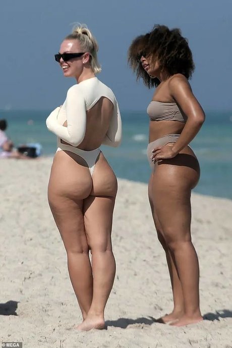 xxx asian onlyfans naked pictures