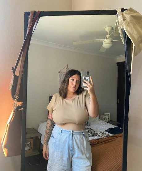 pointy tits onlyfans nudes gallery