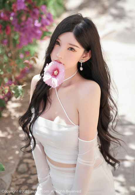 Zhou Yuxi model adult archive