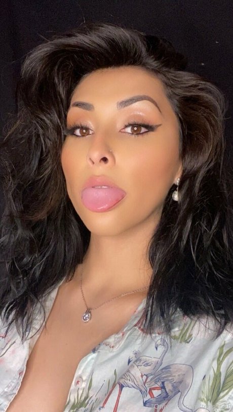 curvy shemale onlyfans erotic archive