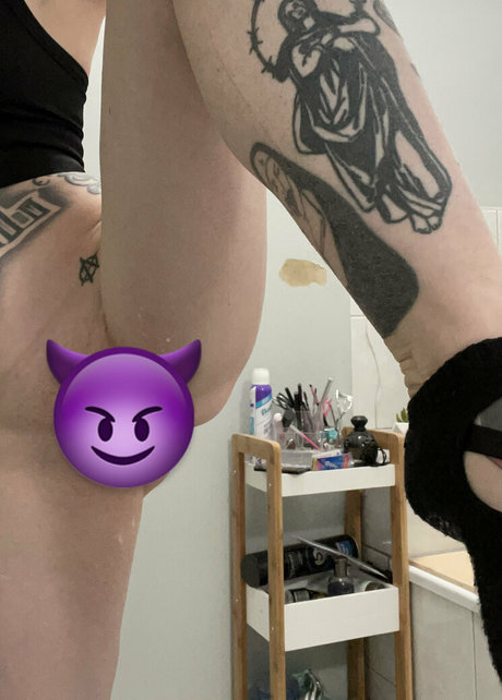 ladyluciferfree pornstar perfect photos