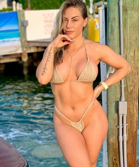 Marine S Mezz model art photo