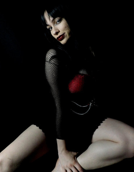 gabriasmr model hd img