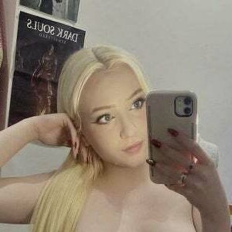 Magical Damage nude model img