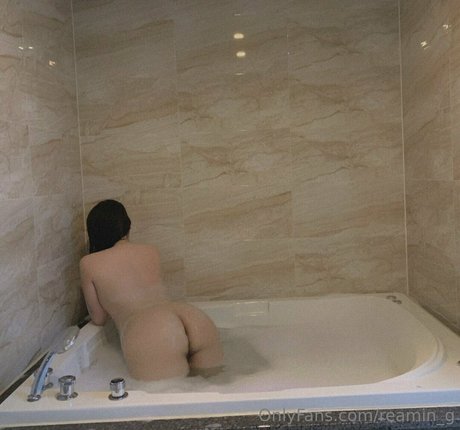 dexnxgx92 star nude image