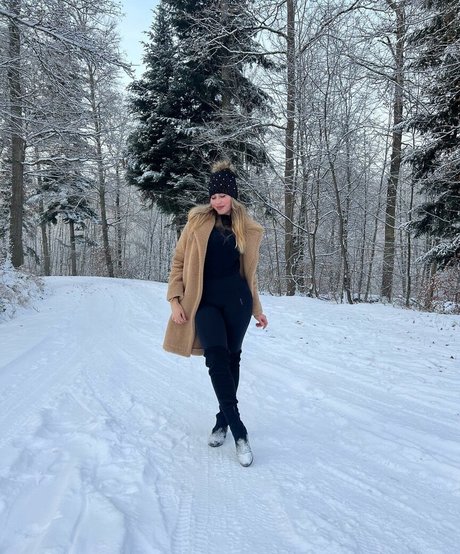 Raissamarques nice actress photos