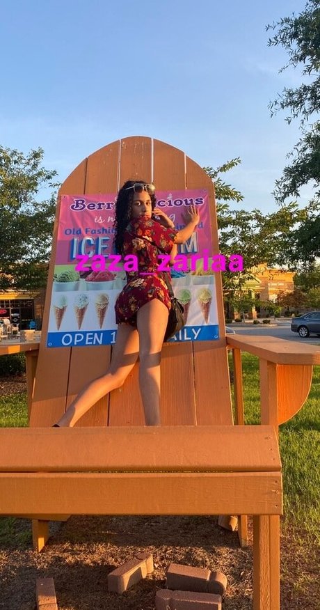 Zaza Zariaa model adult photo