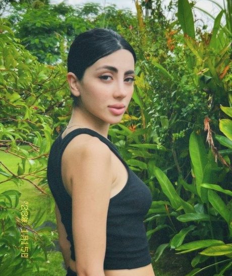 Sevinch Salmanova porn model gallery