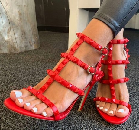 Francesca feet erotic pornstar photo