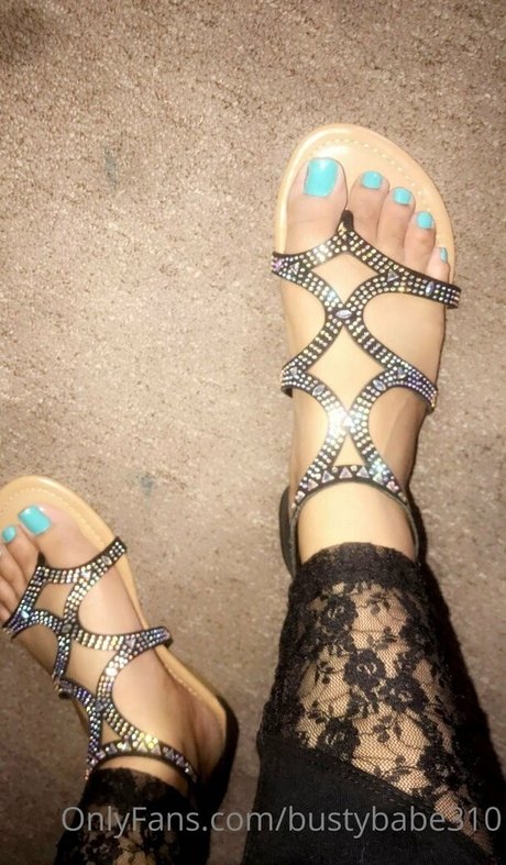 bustybabe310 erotic pornstar picture