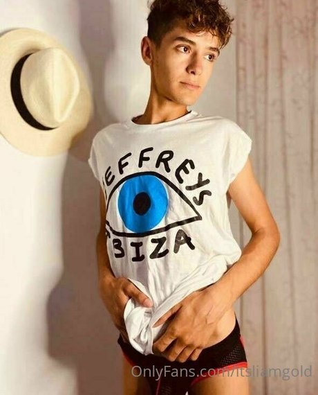 shemale masturbation onlyfans porn picture