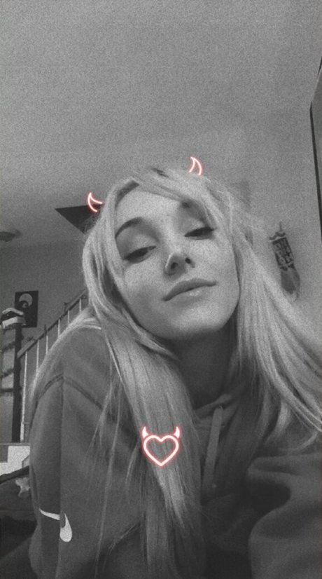 curvy shemale onlyfans sexy nude img