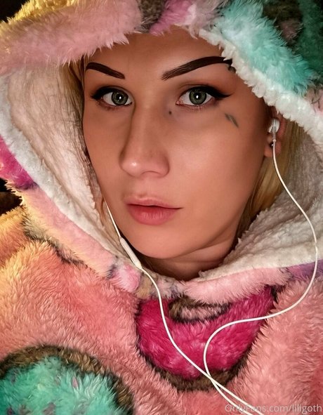 liligoth erotic model gallery