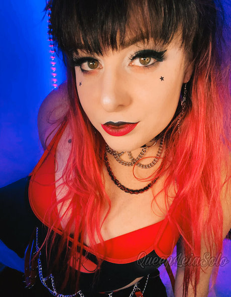 queenleiafree model perfect pics