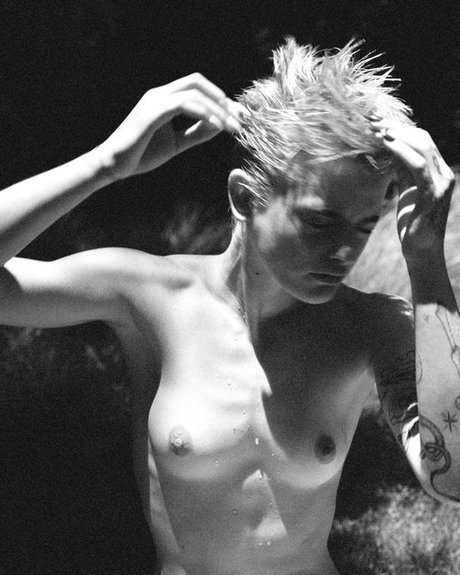 Esther McGregor adult actress photos