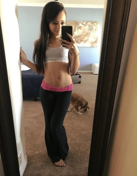 hollyhendrix_ sex model photo