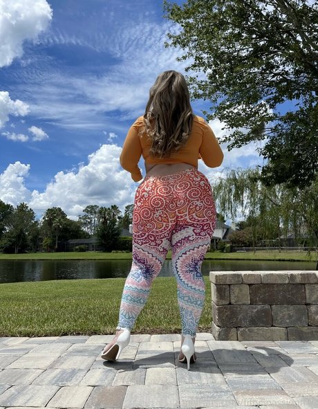 fifty5passionfree beautiful actress pic