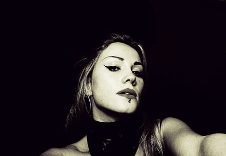 Sandra Gentvainyte pornstar nice pictures