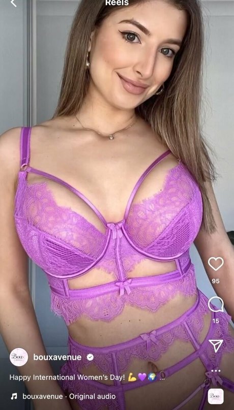 Bigb00biebible hd pornstar pic