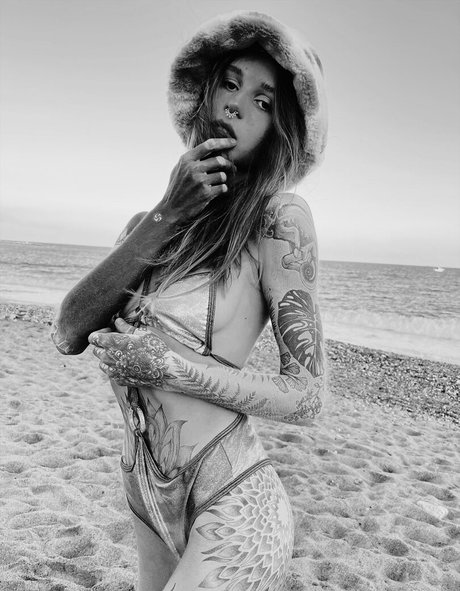 tropicannacookies exclusive model pics