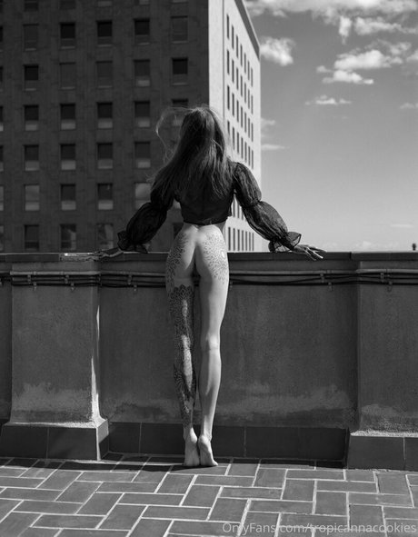 tropicannacookies hot model archive