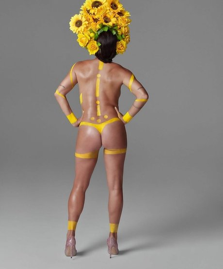 Carolina Ferraz pornstar nude gallery