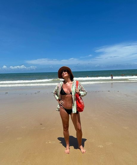 Carolina Ferraz naked star image