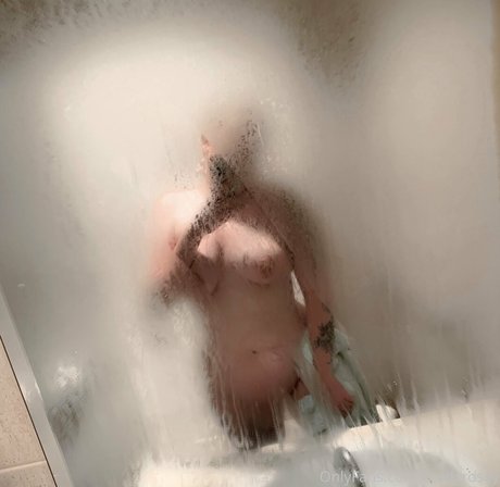 madxrosey xxx model pic