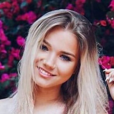 Julia Beautx hd actress img