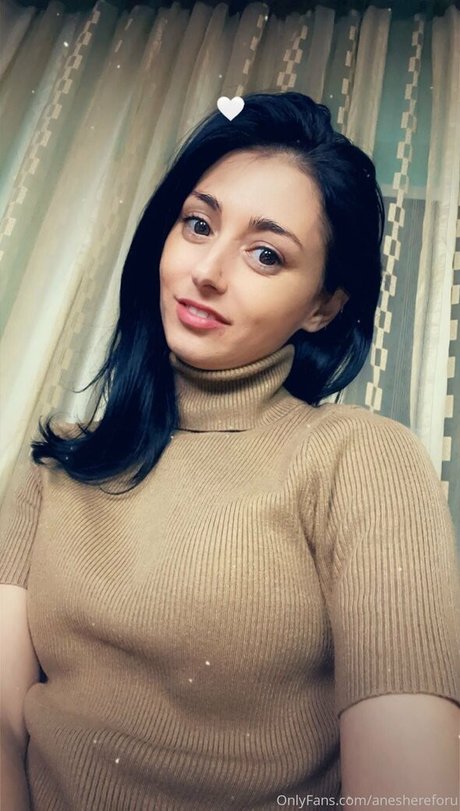 aneshereforu sexy actress image