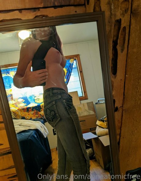 anneatomicfree hot star galleries