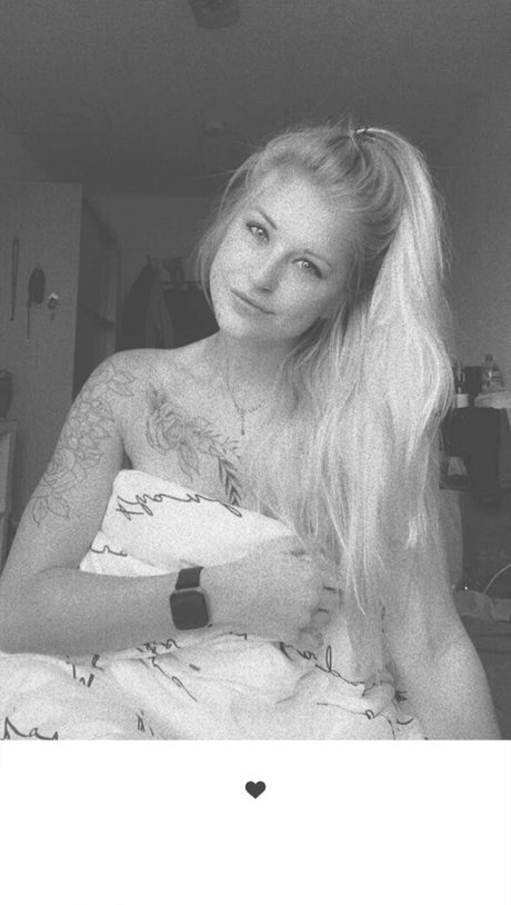 thick girls onlyfans pornographic picture