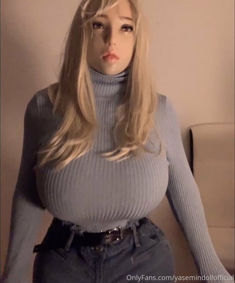 yaseonly adult model img