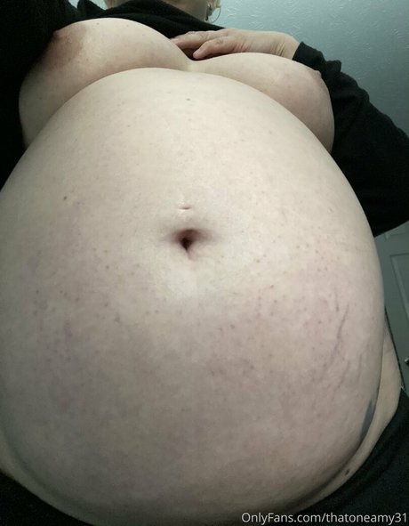 thatoneamy31 best model pic