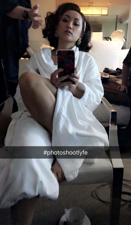 Brenda Song sexy actress image