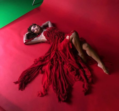 Brenda Song exclusive pornstar image