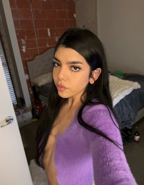 cyberiariley pretty actress pics