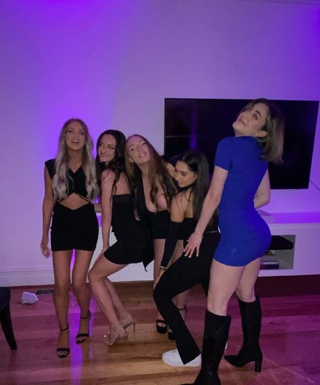 Dannielle Ashurst pornstar pretty photos