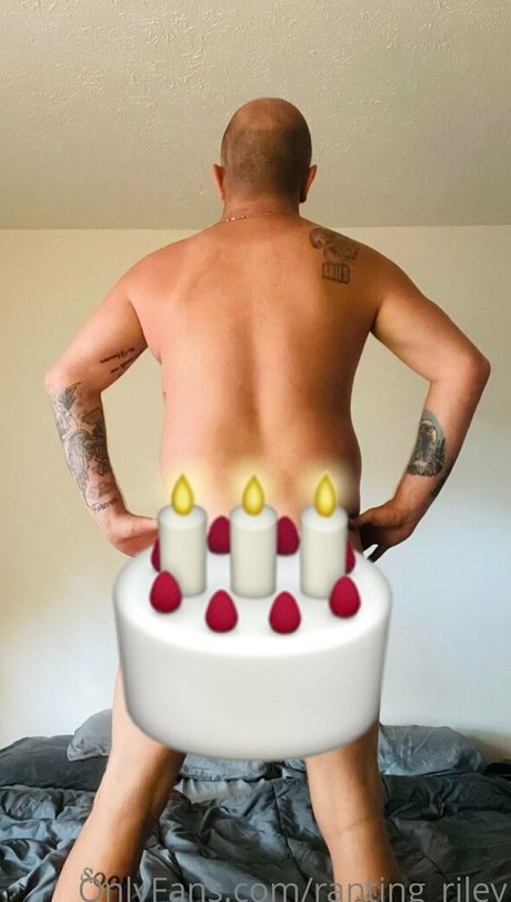 ranting riley star nude pics