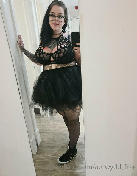 aerwydd free pornstar hot photos