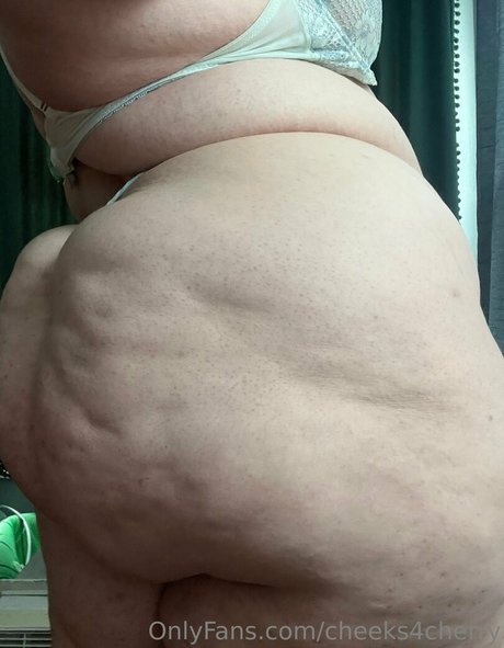 cheeks4cherry model free galleries