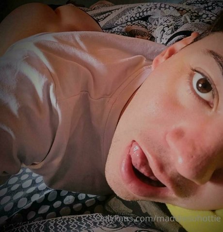 maddiesohottie naked model pictures