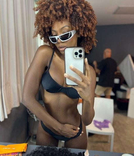 Bermudez Cortes hot actress gallery