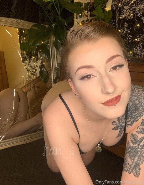 feet milf onlyfans art naked picture